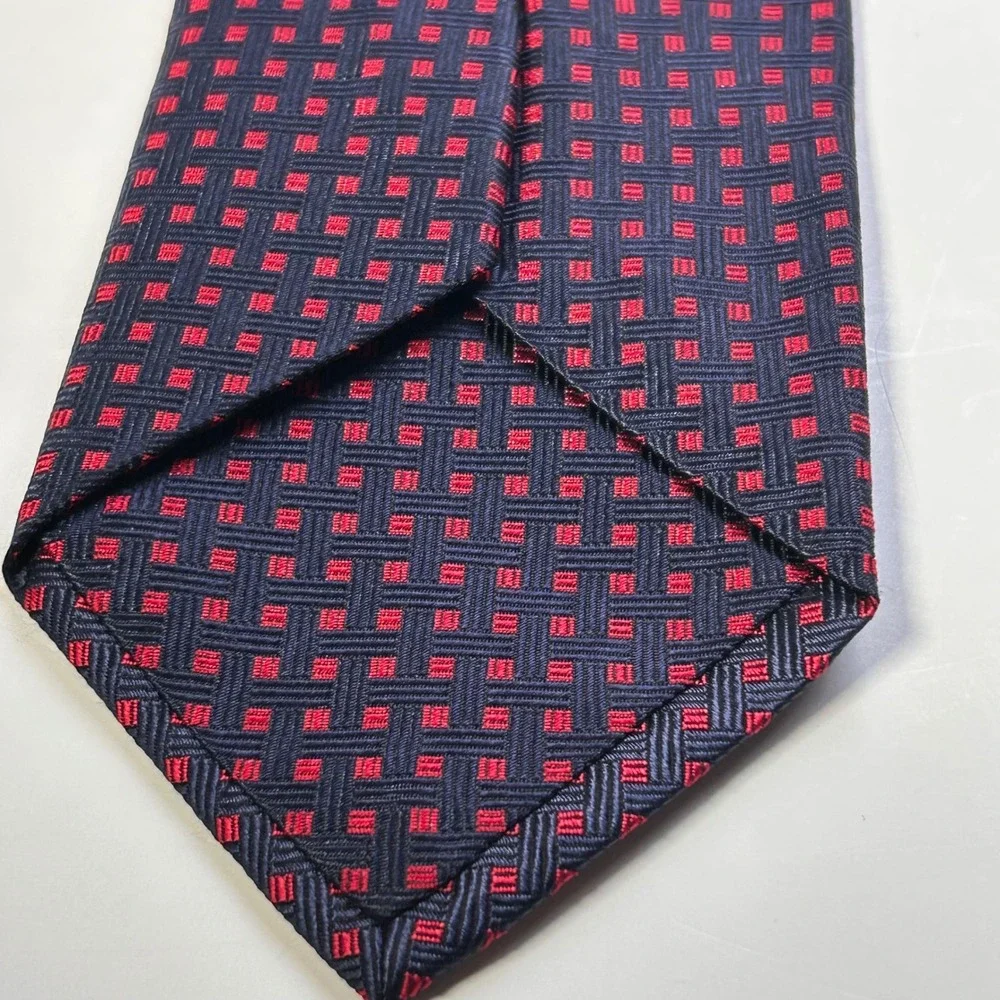 Vintage Nick Hilton Mens Silk Tie Navy Red Geometric‎ Woven Italy Luxury Necktie